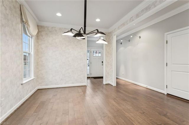 100 Wineberry WAY, Yorktown, VA 23692