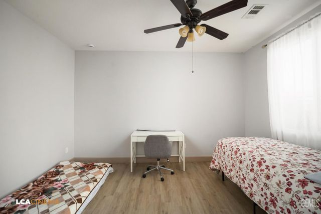 6107 Shasta Daisy Way, Bakersfield, CA 93311