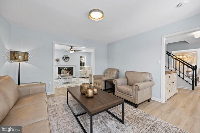 3696 WERTZ DR, Woodbridge, VA 22193