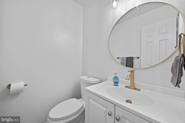 3696 WERTZ DR, Woodbridge, VA 22193