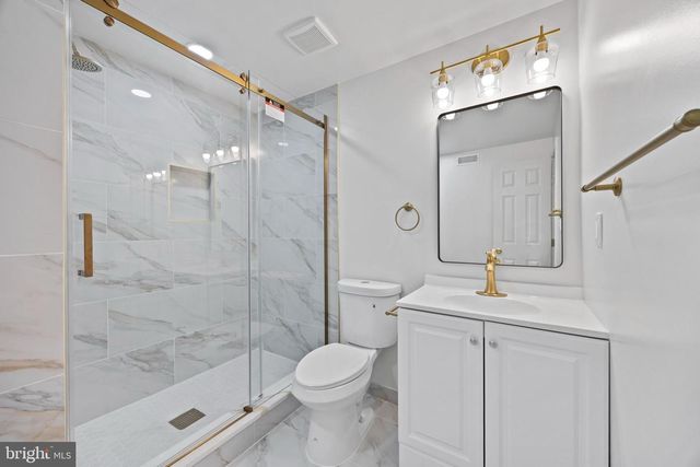 3696 WERTZ DR, Woodbridge, VA 22193