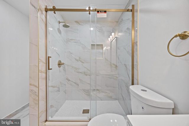 3696 WERTZ DR, Woodbridge, VA 22193