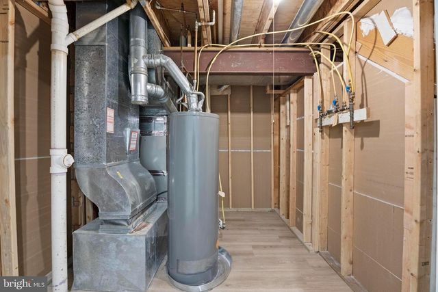 3696 WERTZ DR, Woodbridge, VA 22193