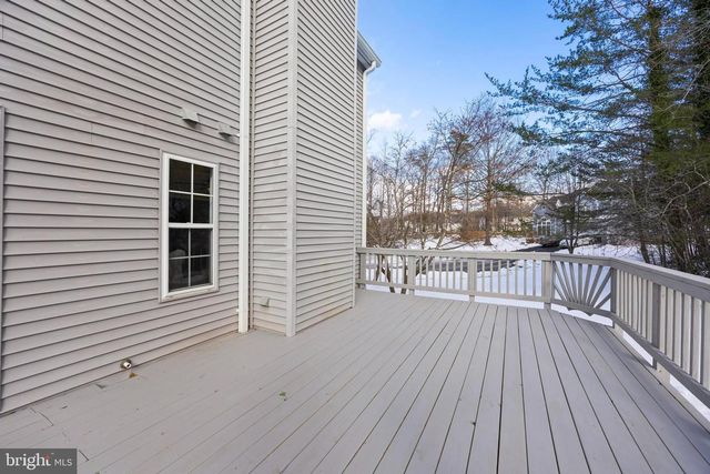 3696 WERTZ DR, Woodbridge, VA 22193