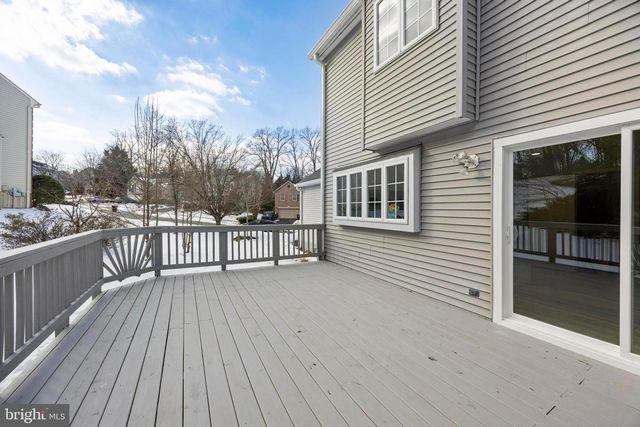 3696 WERTZ DR, Woodbridge, VA 22193