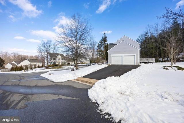 3696 WERTZ DR, Woodbridge, VA 22193