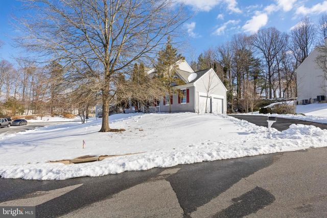 3696 WERTZ DR, Woodbridge, VA 22193