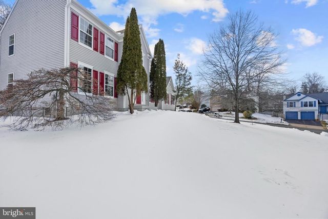 3696 WERTZ DR, Woodbridge, VA 22193