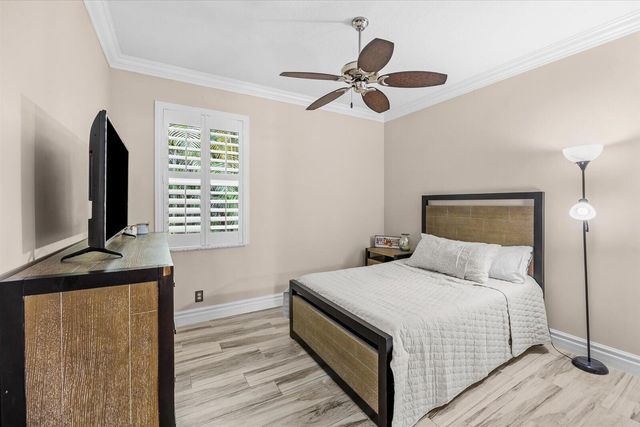 910 SW Lost River Shores Drive, Stuart, FL 34997