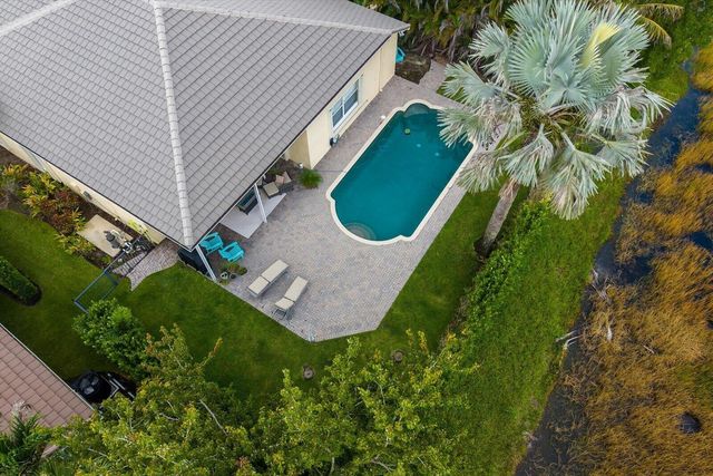 910 SW Lost River Shores Drive, Stuart, FL 34997