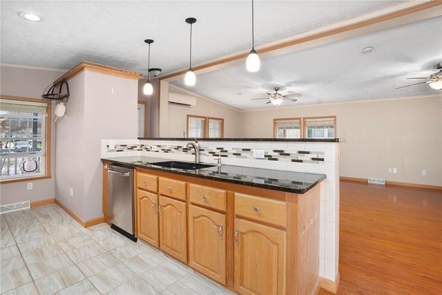 3 Blackbird Street, Tiverton, RI 02878