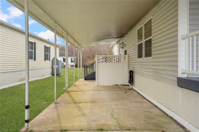 3 Blackbird Street, Tiverton, RI 02878