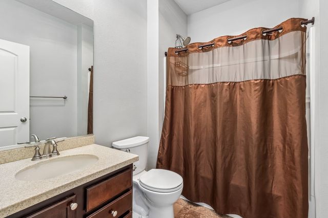 714 NE 45th Court, Ankeny, IA 50021