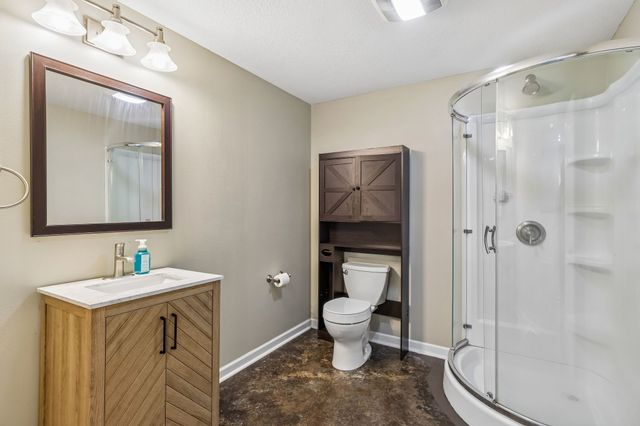 714 NE 45th Court, Ankeny, IA 50021