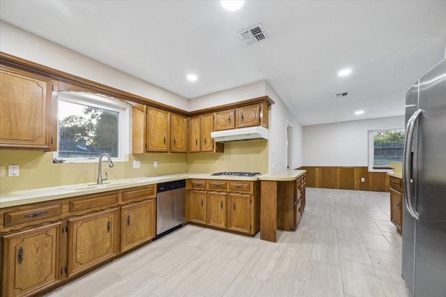 1307 Southern Hills Road, Kingwood, TX 77339