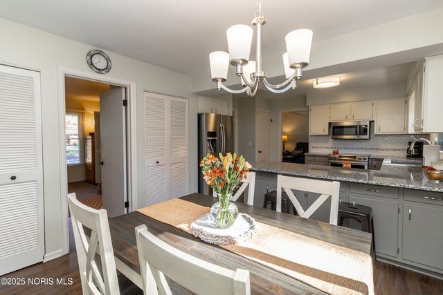 6807 Gettysburg Drive, Sylvania, OH 43560