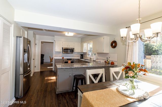 6807 Gettysburg Drive, Sylvania, OH 43560