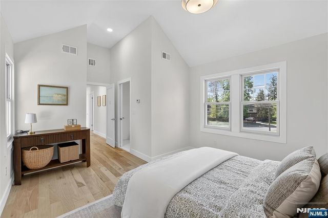 909 Ridgewood Road, Millburn, NJ 07041