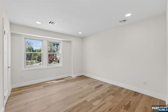 909 Ridgewood Road, Millburn, NJ 07041