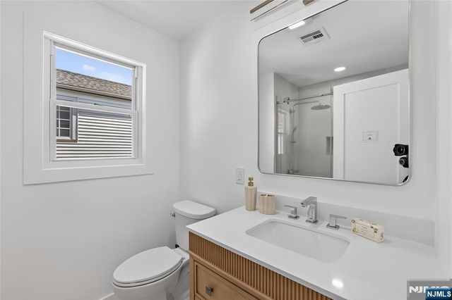 909 Ridgewood Road, Millburn, NJ 07041