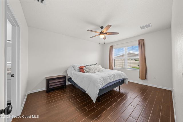 1814 Farmhouse Road SE, Palm Bay, FL 32909