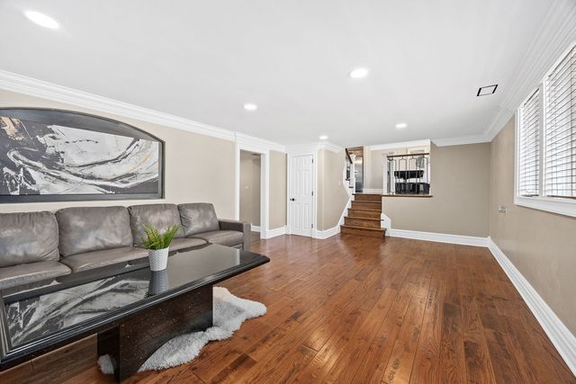 7917 W 81st Street, Bridgeview, IL 60455
