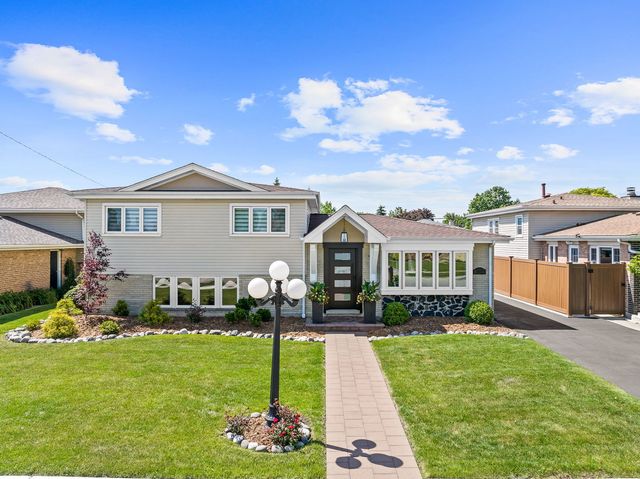 7917 W 81st Street, Bridgeview, IL 60455