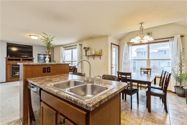 917 35th Street SW, Bondurant, IA 50035