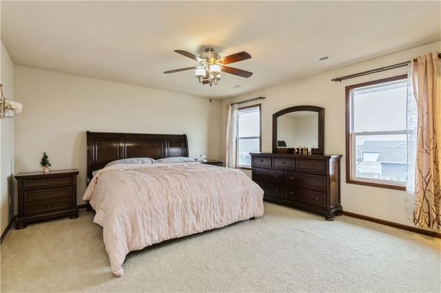 917 35th Street SW, Bondurant, IA 50035