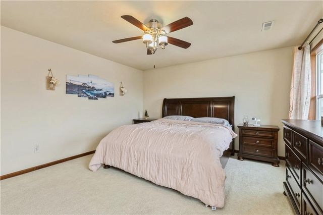 917 35th Street SW, Bondurant, IA 50035