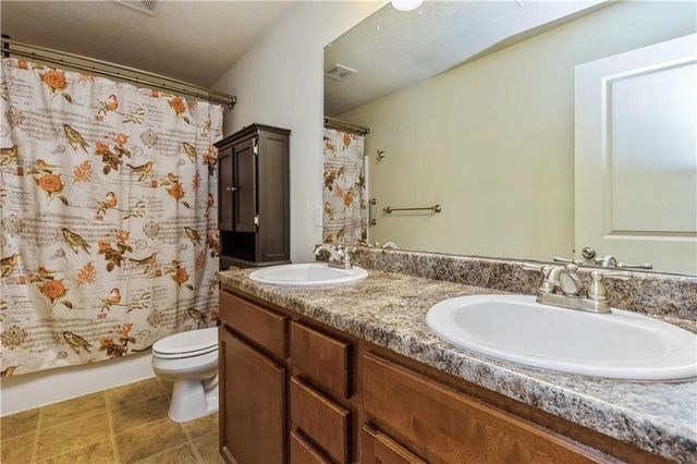 917 35th Street SW, Bondurant, IA 50035