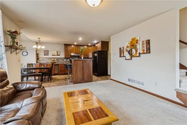 917 35th Street SW, Bondurant, IA 50035