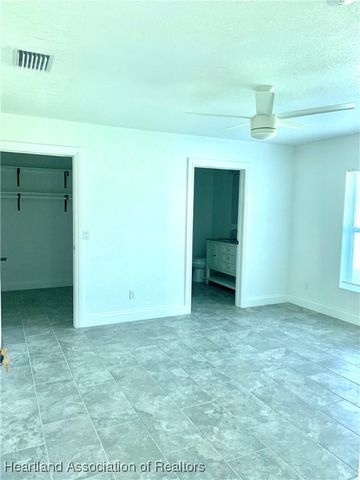 435 Vanguard Avenue NW, Lake Placid, FL 33852