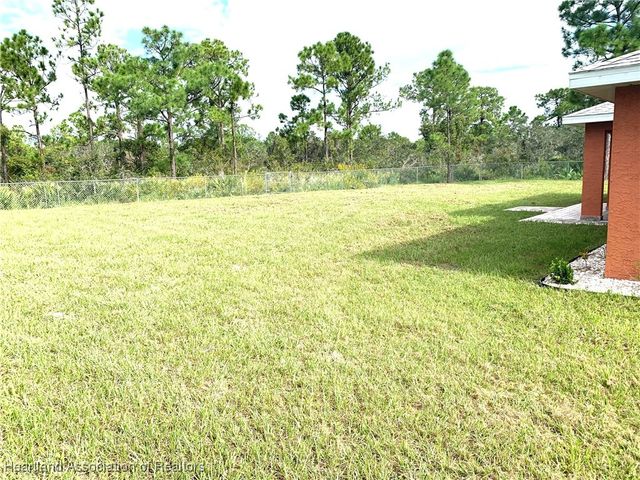 435 Vanguard Avenue NW, Lake Placid, FL 33852