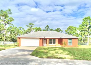 435 Vanguard Avenue NW, Lake Placid, FL 33852