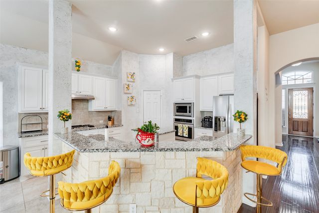 1848 River Run Drive, Desoto, TX 75115