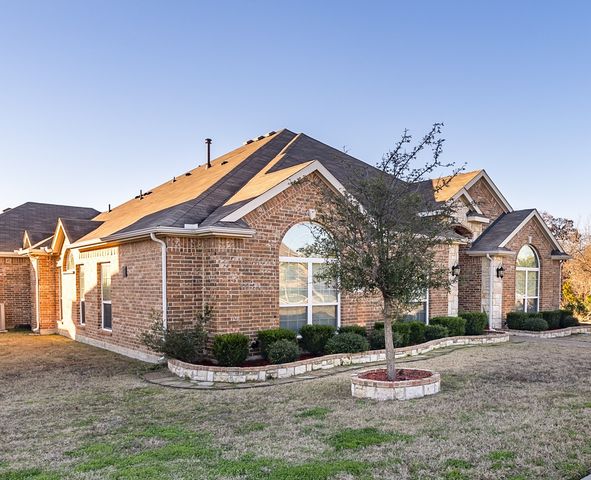 1848 River Run Drive, Desoto, TX 75115