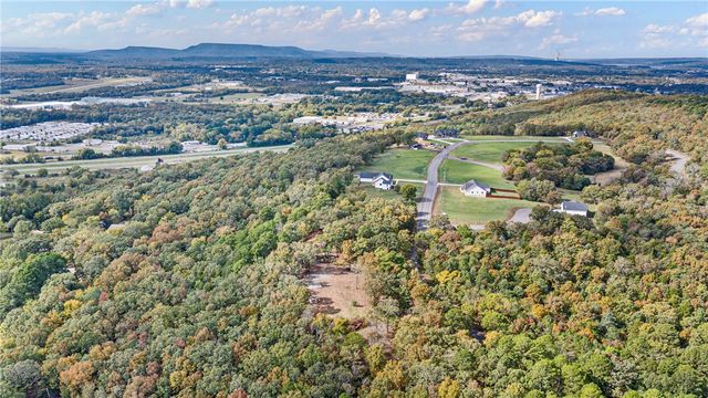 219 Apple Lane, Russellville, AR 72802