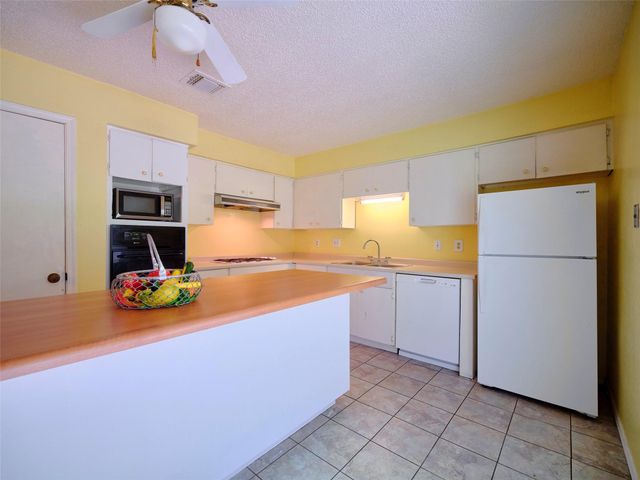 9438 Cedar Point Circle, Houston, TX 77070