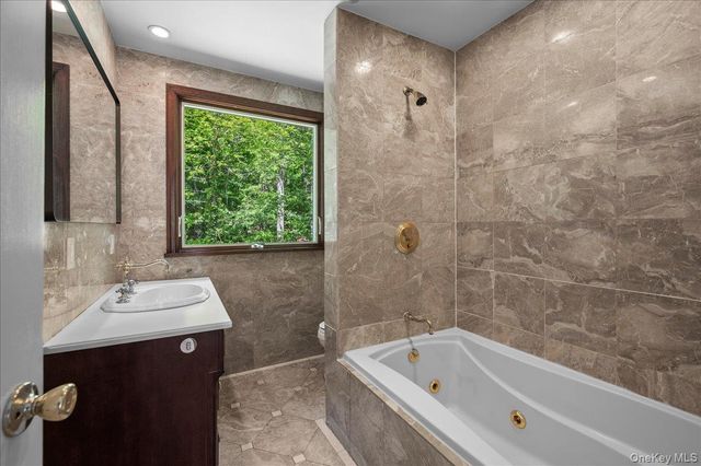 79 N Healy Avenue, Hartsdale, NY 10530