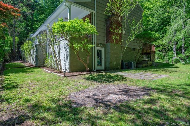79 N Healy Avenue, Hartsdale, NY 10530