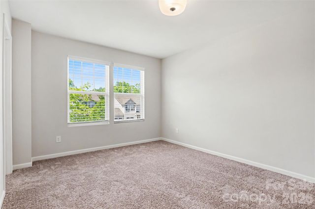 5048 Thomasville Drive, Belmont, NC 28012