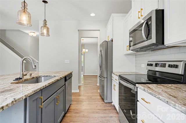 5048 Thomasville Drive, Belmont, NC 28012