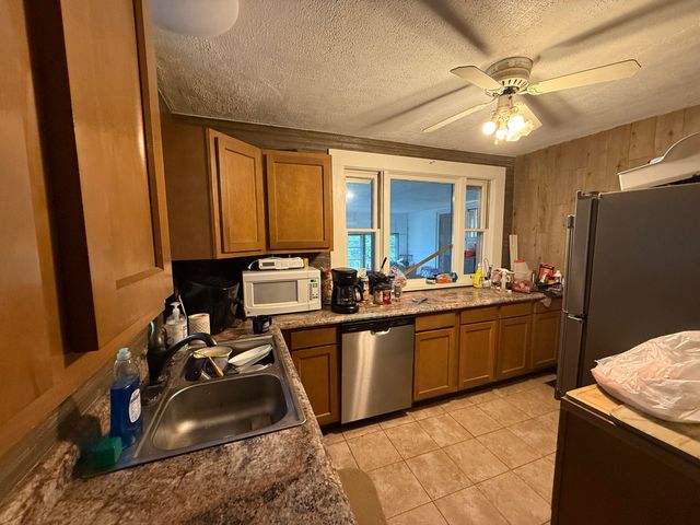 552 E Chillicothe Avenue 552 E Chillicothe Avenue, Bellefontaine, OH 43311