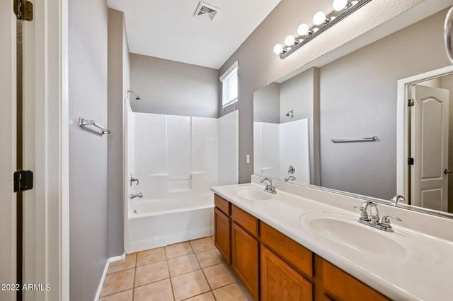 3652 E Temecula Way, Gilbert, AZ 85297