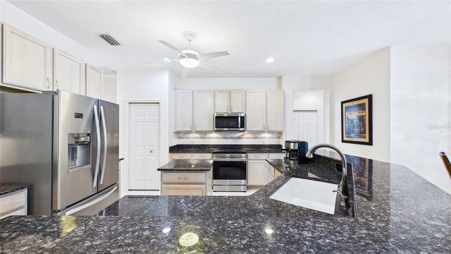 2220 ELIZABETH WAY, Dunedin, FL 34698