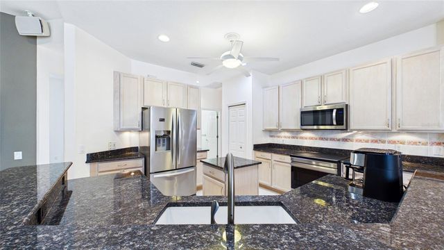 2220 ELIZABETH WAY, Dunedin, FL 34698