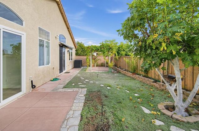 6268 Canyon Bluff Ct, San Diego, CA 92121