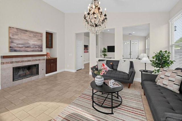 6268 Canyon Bluff Ct, San Diego, CA 92121
