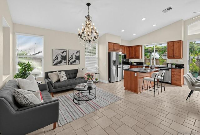 6268 Canyon Bluff Ct, San Diego, CA 92121